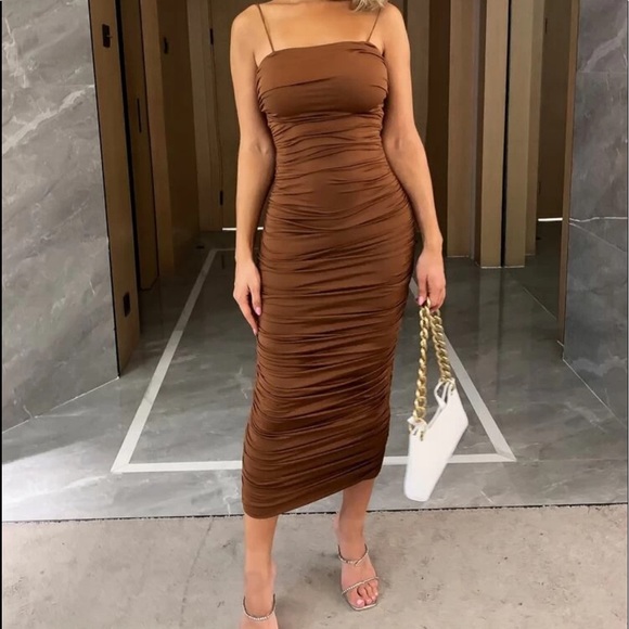 Spaghetti strap bodycon - Picture 2 of 3